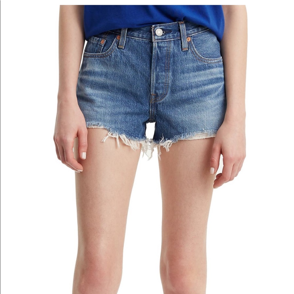 Levi’s cut off Jean short - like new
